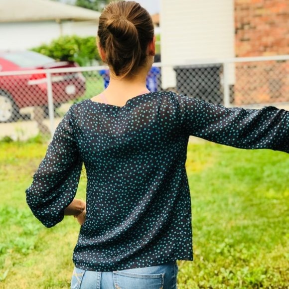 3/$20 ANN TAYLOR Polka Dot Sheer 3/4 Sleeve Blouse - Picture 5 of 8